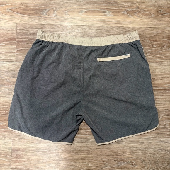 Vuori Men’s Banks Shorts (XL) - Picture 2 of 2